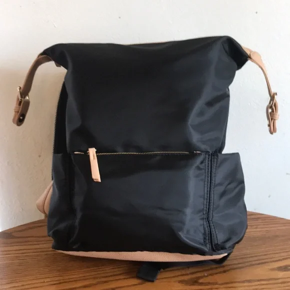 TOMMY BAHAMA nylon black BACKPACK PORTFOLIO CASE new